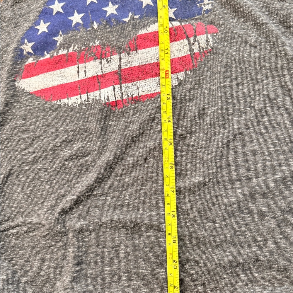 Modern Lux Gray Racerback Tank with American Flag Lip Graphic - Picture 4 of 5